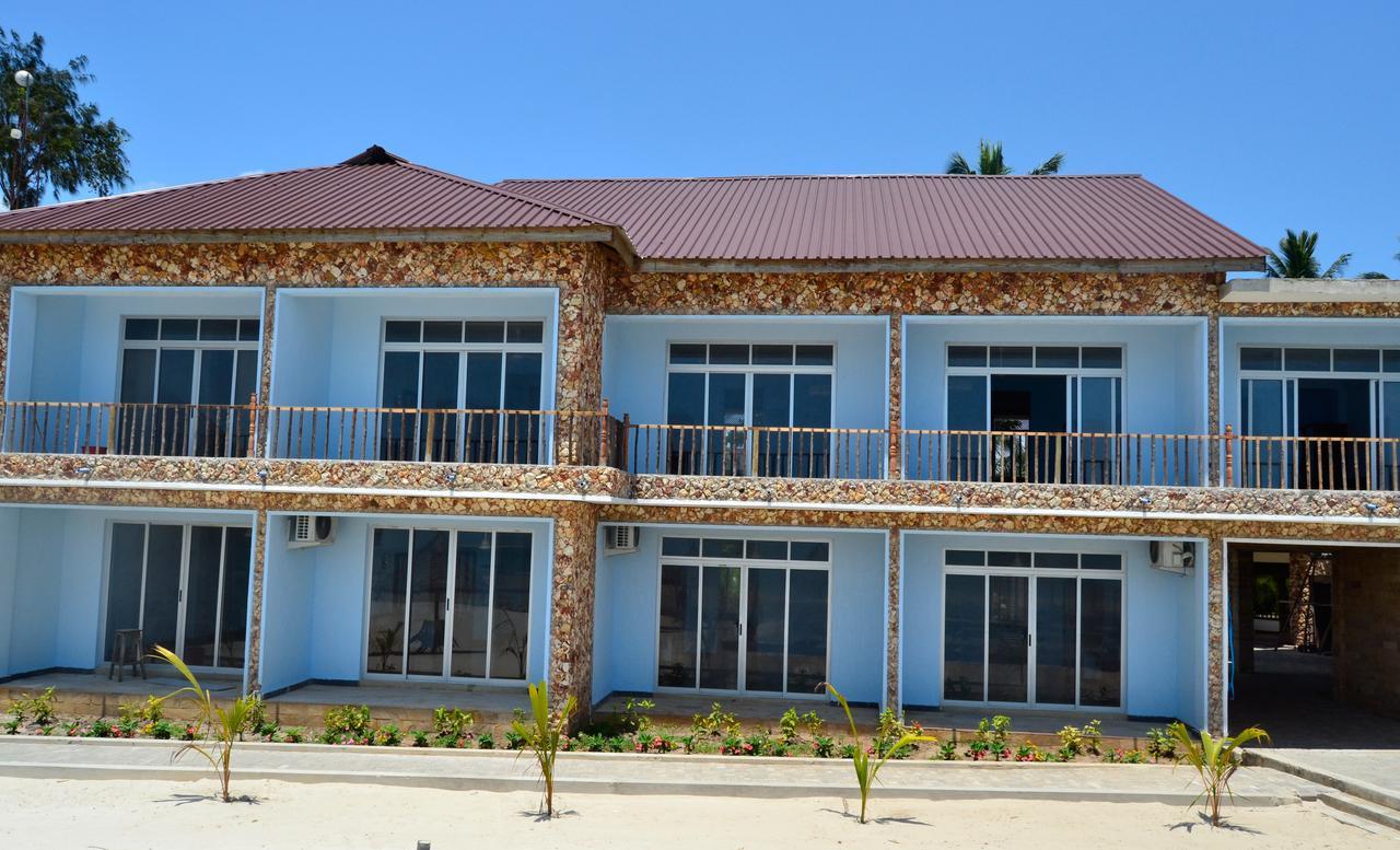 Serene Beach Resort Dar es Salaam Esterno foto