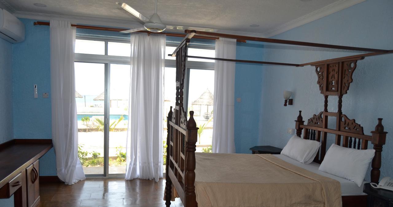 Serene Beach Resort Dar es Salaam Esterno foto